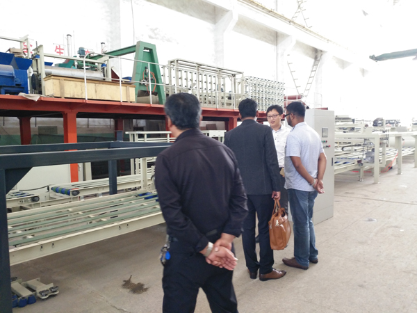 Bangladesh customers come to the company to inspect the glass magnesium board production line
